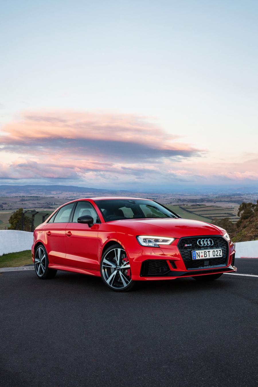  Audi RS3 Sedan (8V) 2017 года  (AU) (фото 19 из 37)